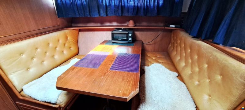 Van der Valk 1200