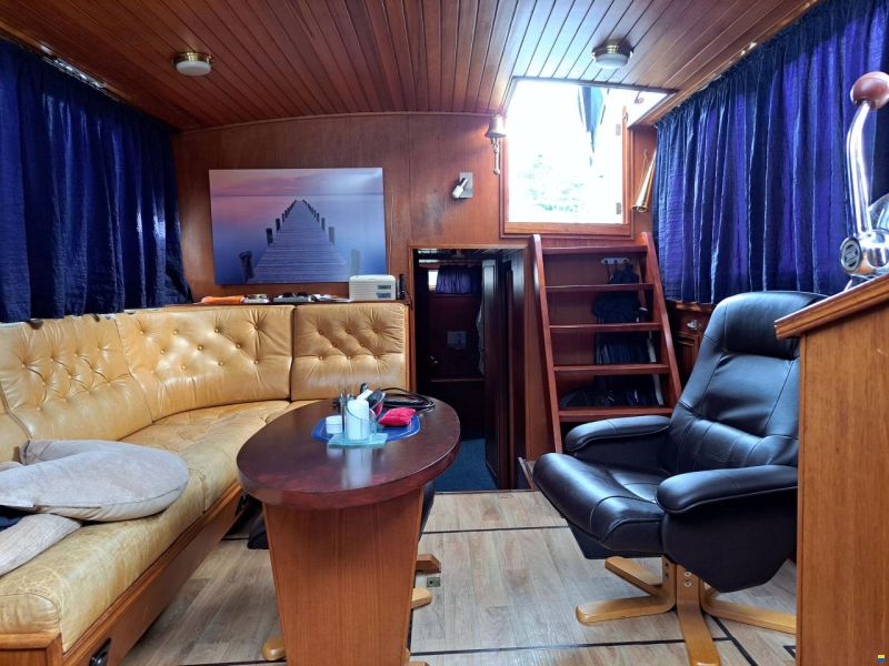 Van der Valk 1200