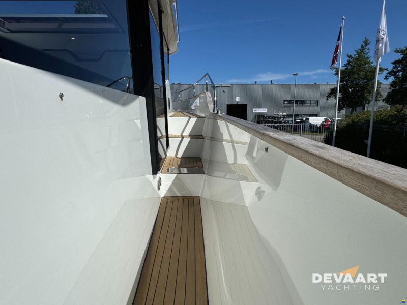 Delphia 1200 Bluescape