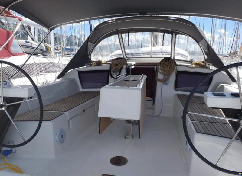 Dufour 430 GRAND LARGE