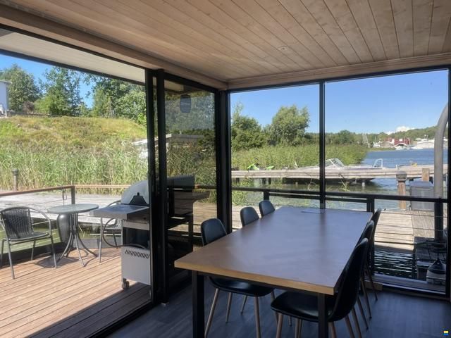 Husbåt Powercatamaran