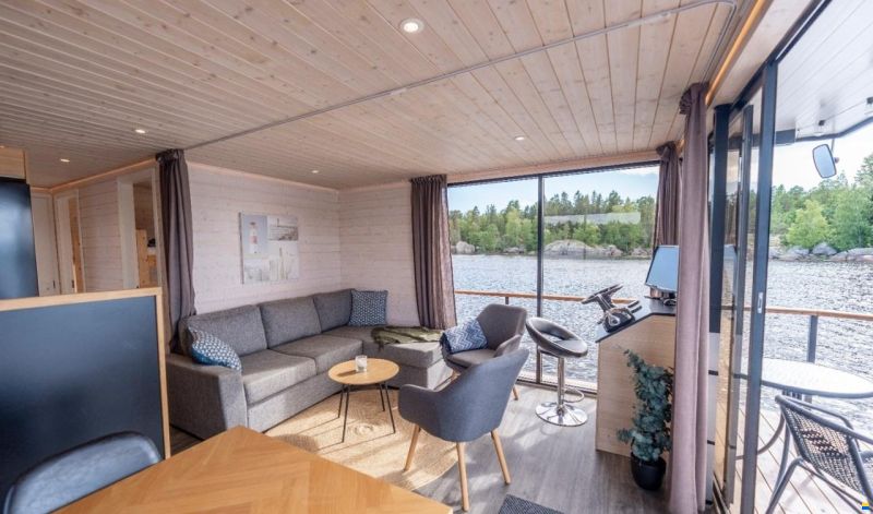 Husbåt Powercatamaran