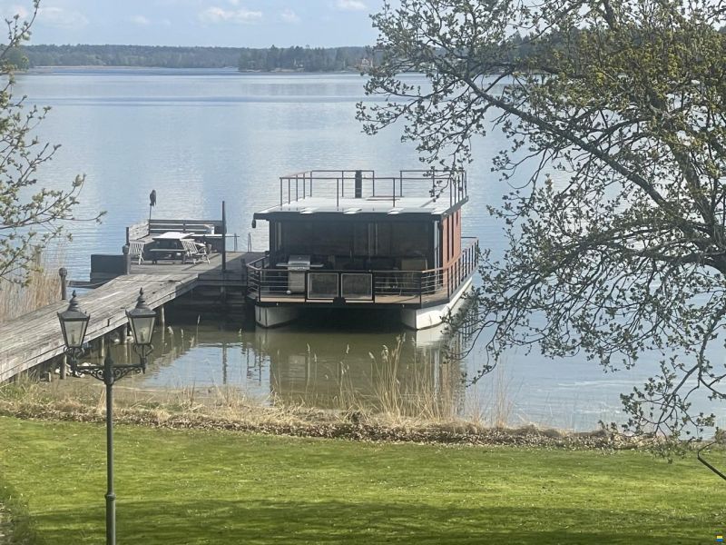 HUSBÅT-POWERCATAMARAN