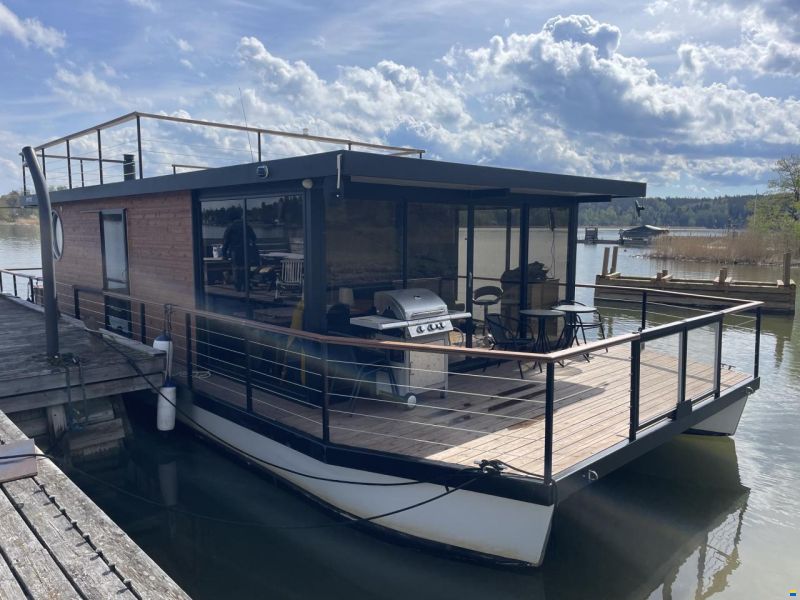 Husbåt Powercatamaran