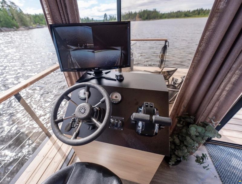 HUSBÅT-POWERCATAMARAN