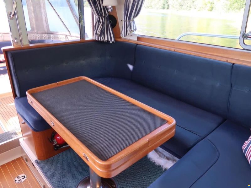 Nimbus 380 Carisma