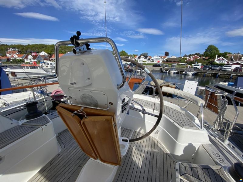 Nauticat 37