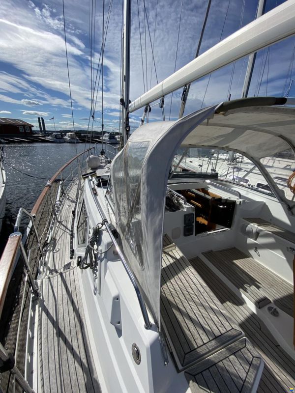Nauticat 37