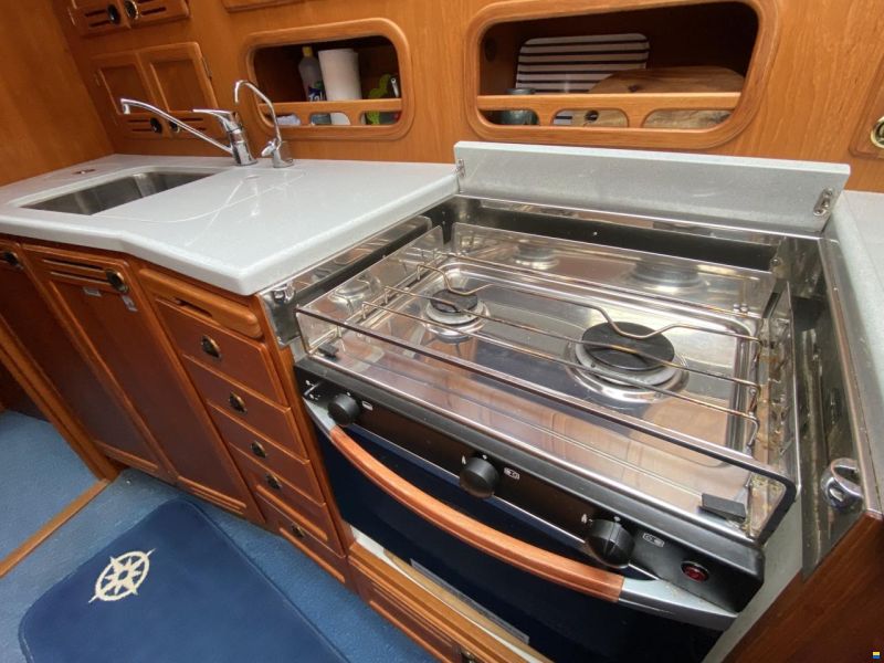 Nauticat 37
