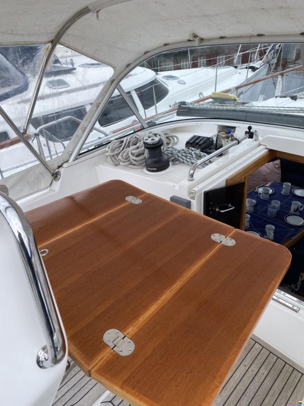 Nauticat 37
