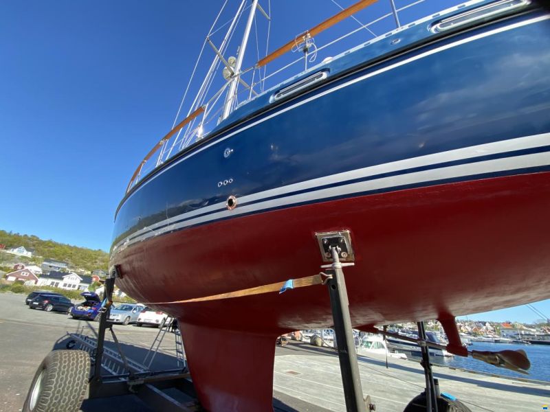 Nauticat 37