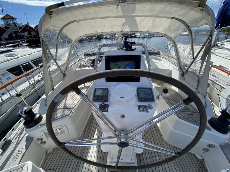 Nauticat 37