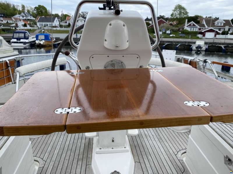 Nauticat 37