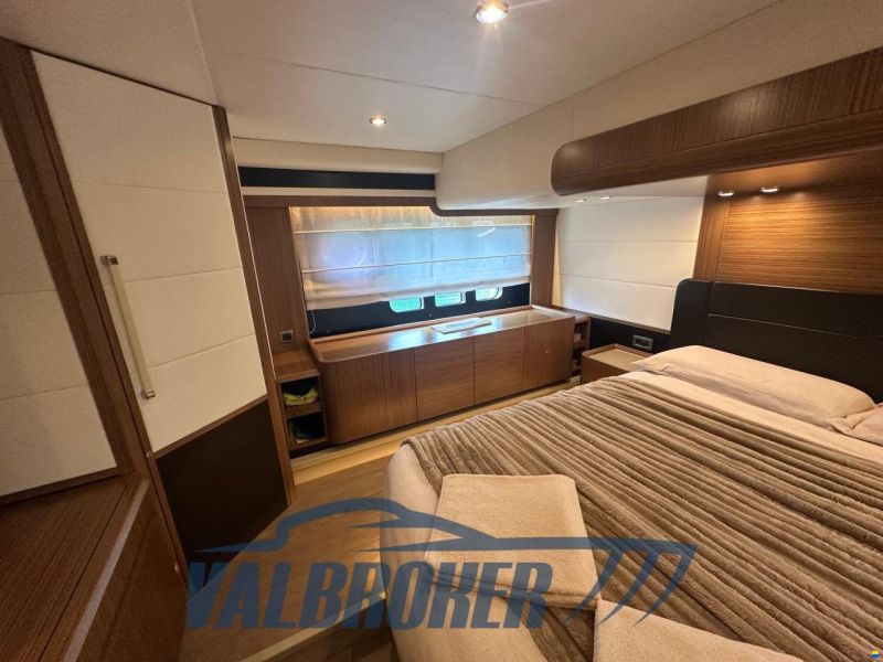 Absolute Navetta 52
