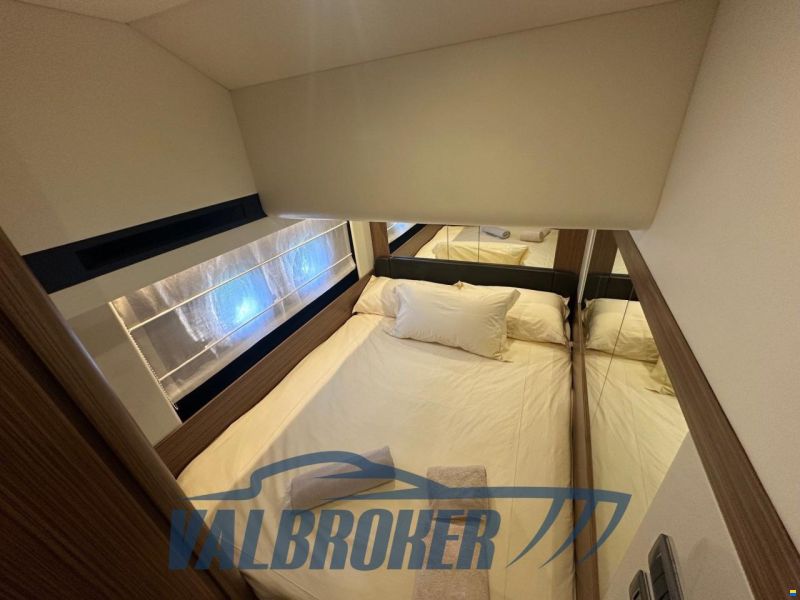 Absolute Navetta 52