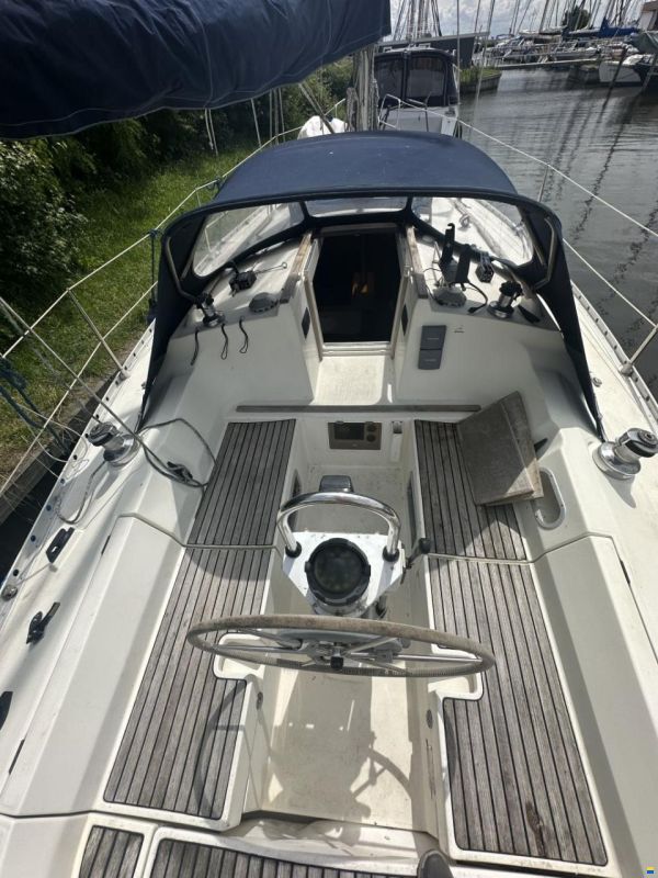 Beneteau Oceanis 350