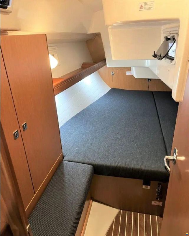 Bavaria 34 cruiser