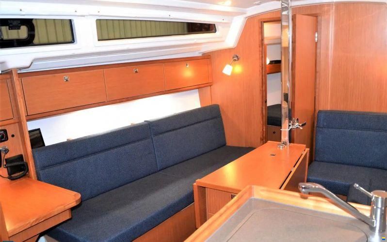 Bavaria 34 cruiser