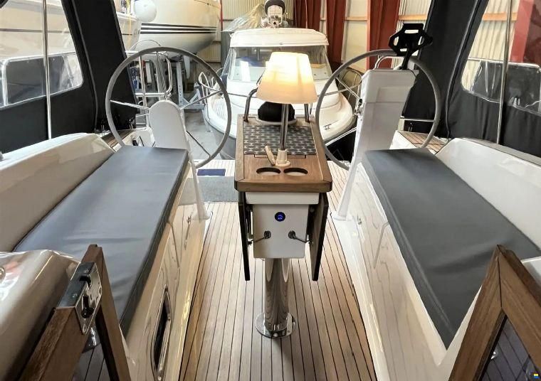 Bavaria 34 cruiser