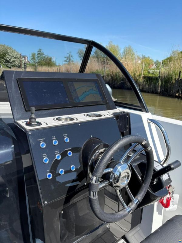 Maxima 800 Sport