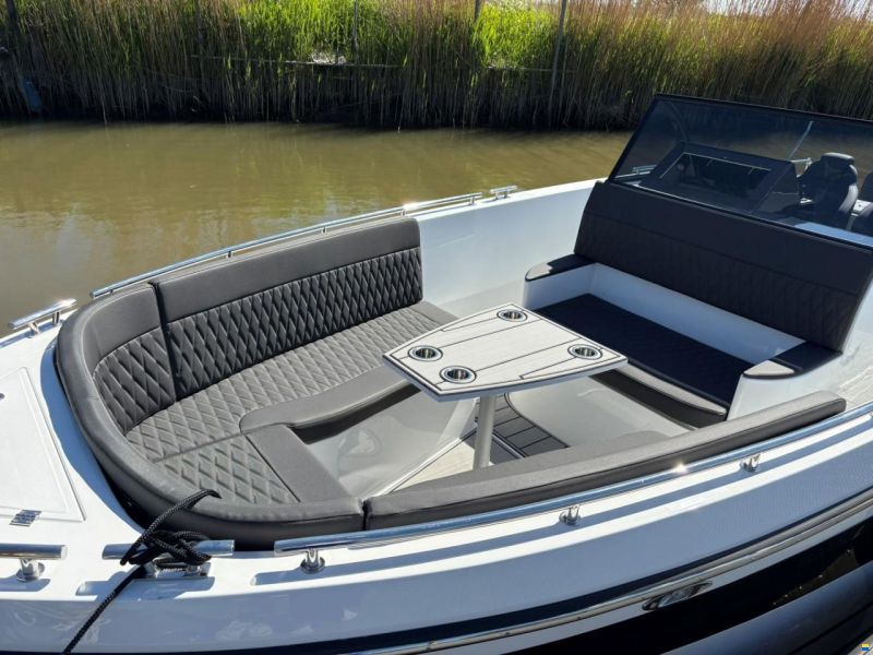 Maxima 800 Sport