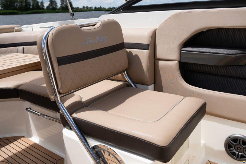 Sea Ray Sun Sport 250