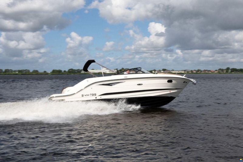 Sea Ray Sun Sport 250