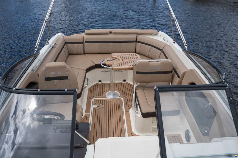 Sea Ray Sun Sport 250