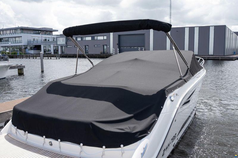 Sea Ray Sun Sport 250
