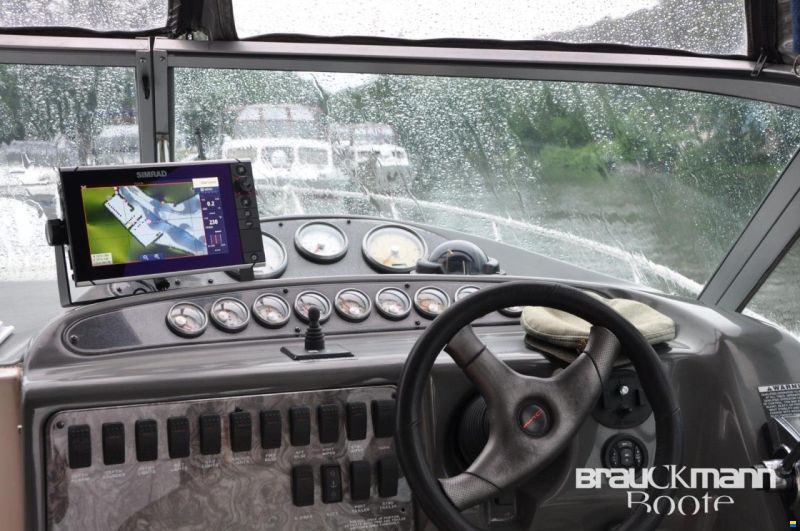 Maxum 3300 SE
