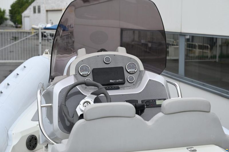 SACS Strider 900