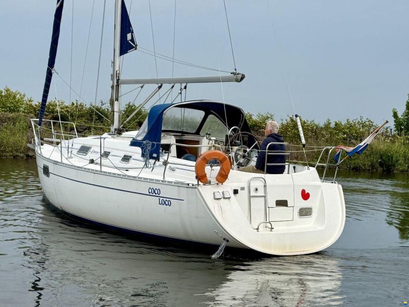 Beneteau Oceanis 321