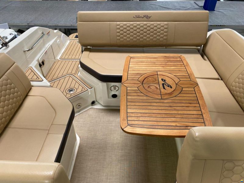 SEARAY SeaRay 250 SDX