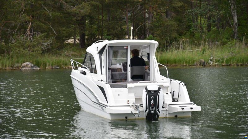 BENETEAU UTOMBORDARE ANTARES 7