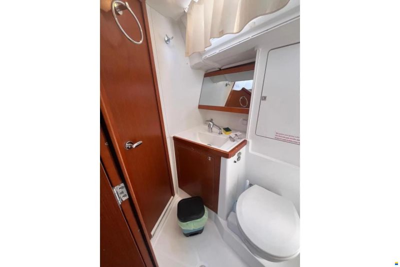 Beneteau Oceanis 48
