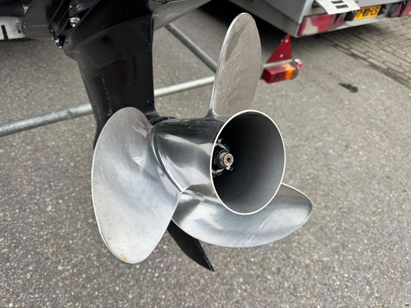 Selva D760C RIB