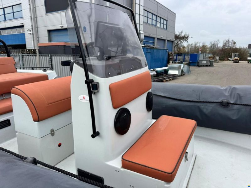 Selva D760C RIB