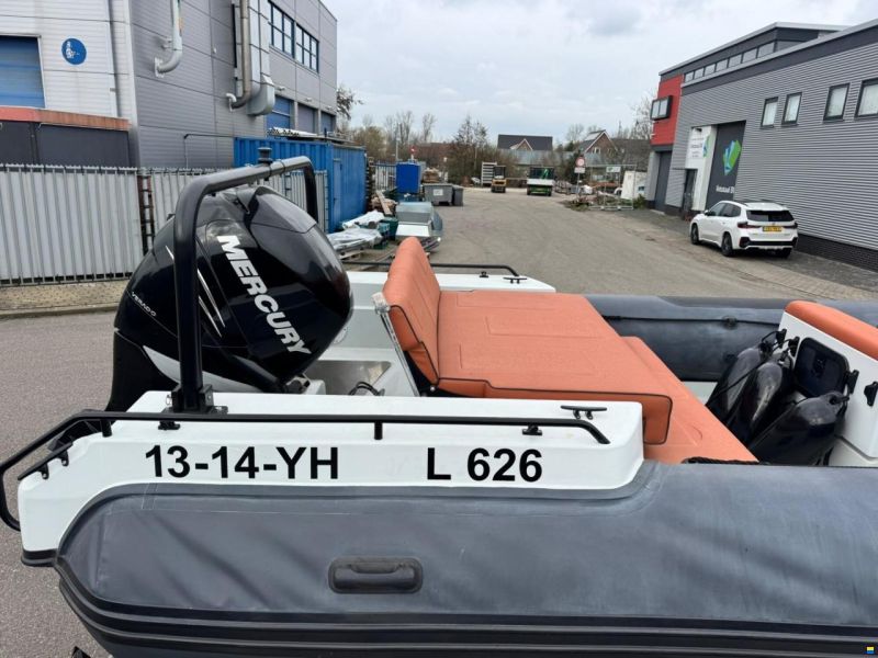Selva D760C RIB