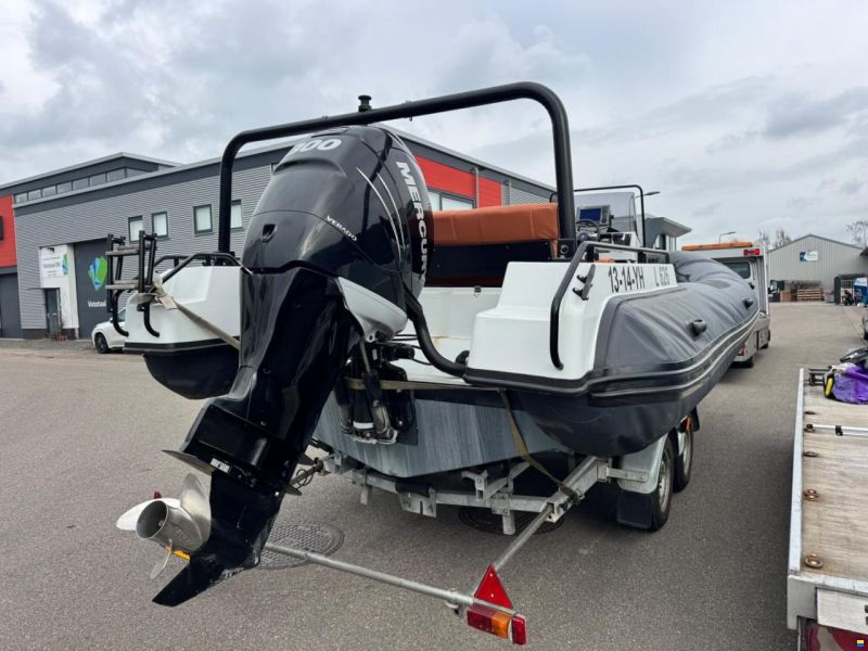 Selva D760C RIB