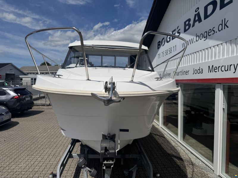 Beneteau Antares 780 med 225 hk Yamaha-EFI 4 takt