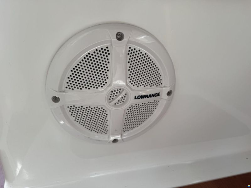 Beneteau Antares 780 med 225 hk Yamaha-EFI 4 takt