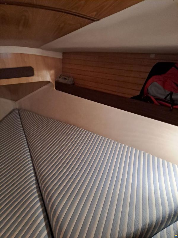 Beneteau Oceanis 320