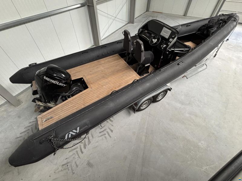 SAY Carbon Yachts RIB 31