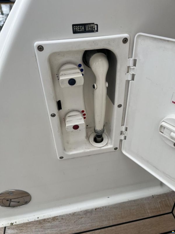 Sea Ray 410 Sundancer