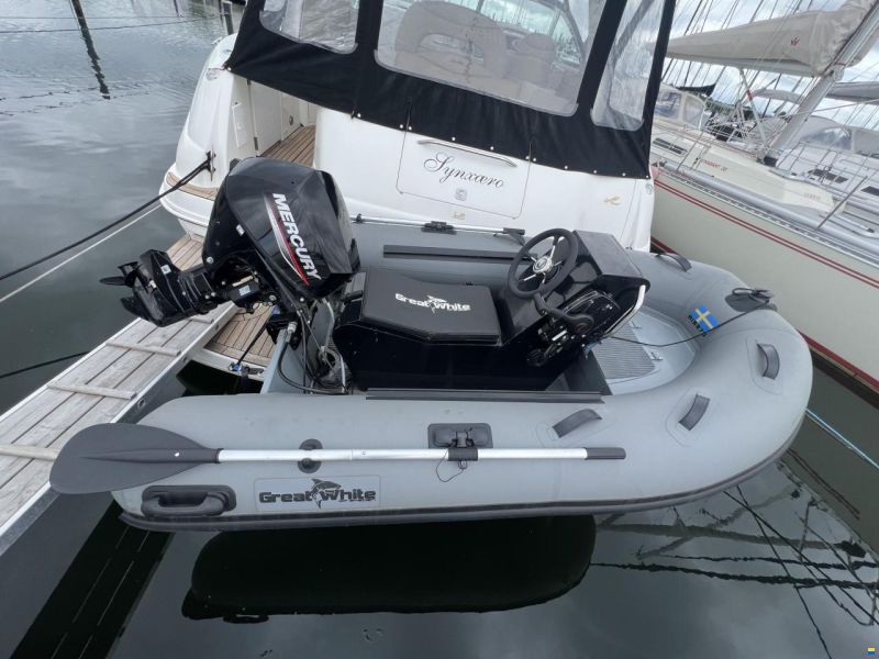 Sea Ray 410 Sundancer