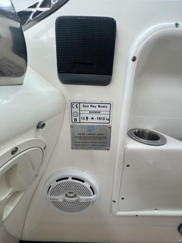 Sea Ray 410 Sundancer