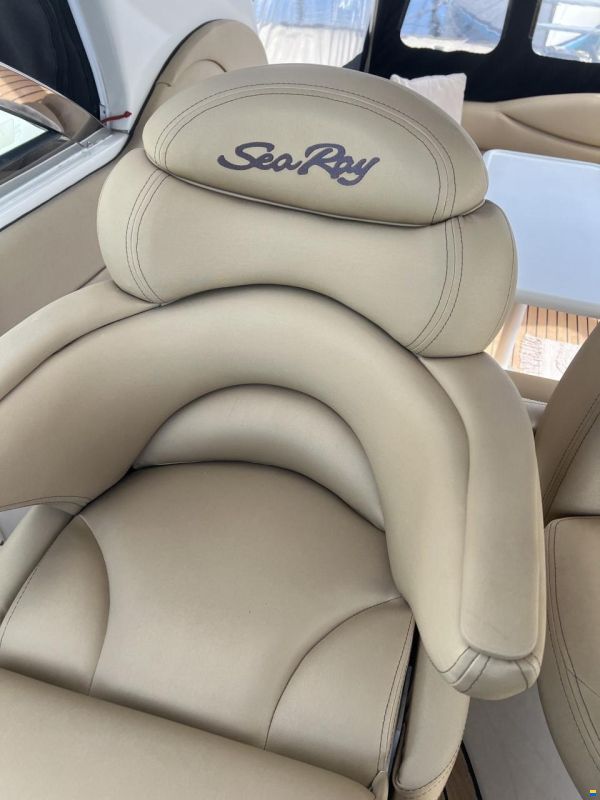 Sea Ray 410 Sundancer