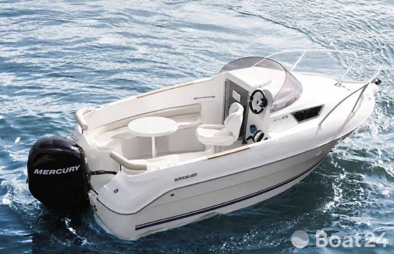 Quicksilver 470 Cabin