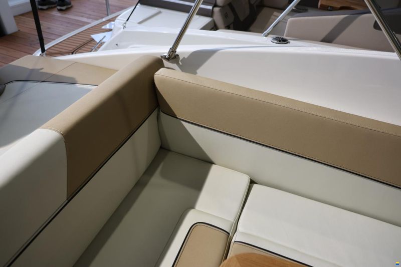 Bayliner 742R