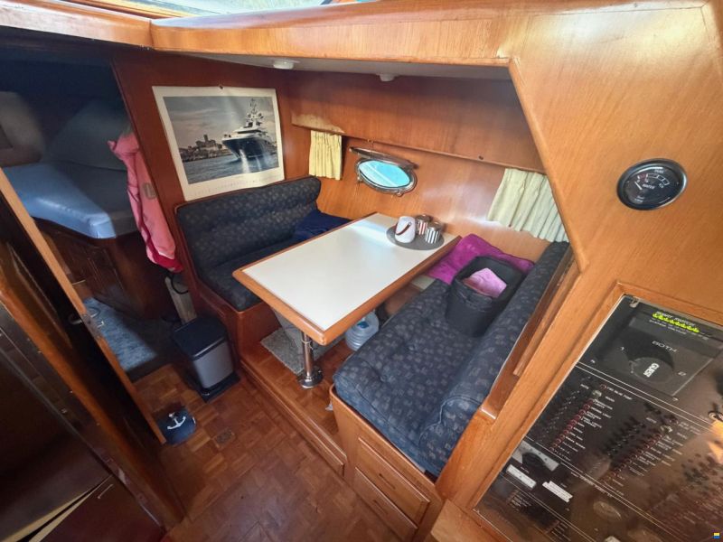 Ocean Alexander 39